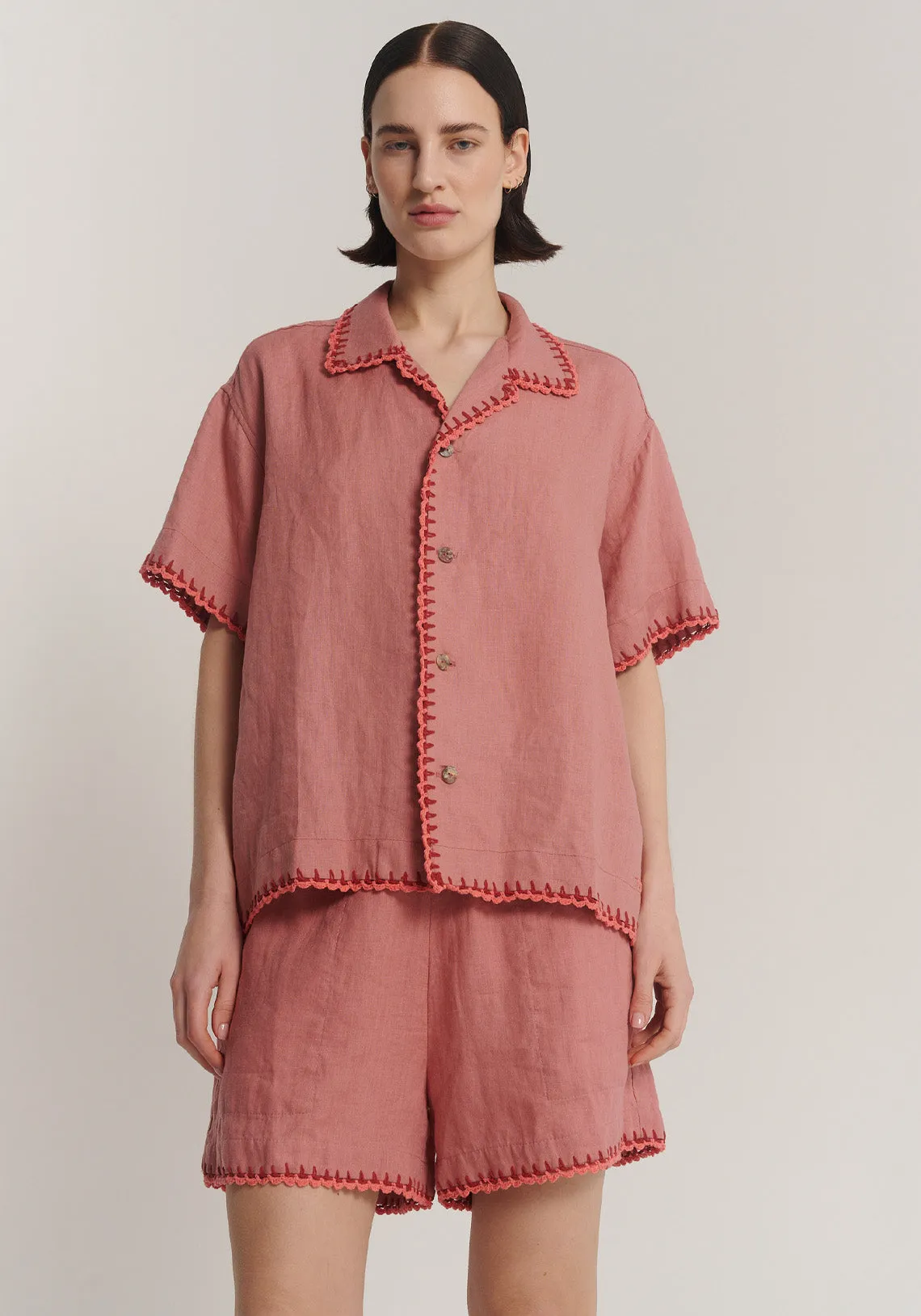TALES HAND CROCHET TRIMMED WOMENS LINEN SHORT PINK