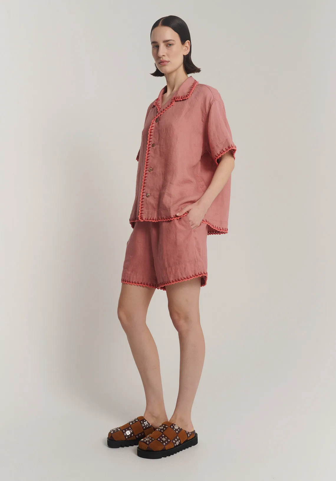 TALES HAND CROCHET TRIMMED WOMENS LINEN SHORT PINK